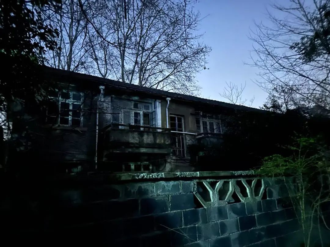 杭州,还当不起一线城市